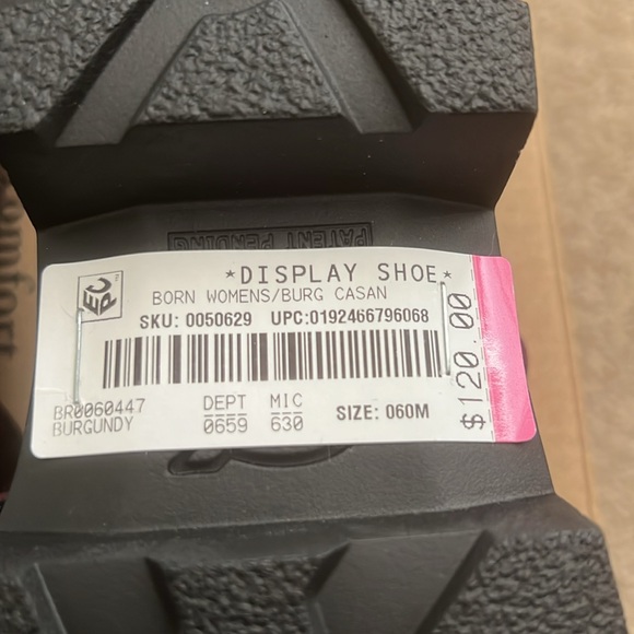 Brand new Born shoes never worn. Size 6 burgundy - Picture 4 of 8